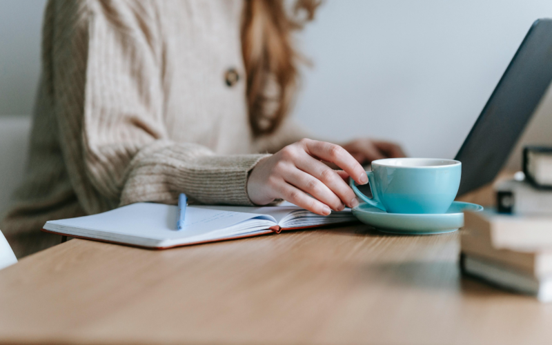 AI vs Human intuition homepage Artificial Intelligence vs Human Intuition